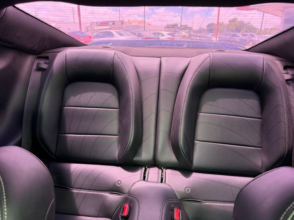 2015 Ford Mustang Image 17