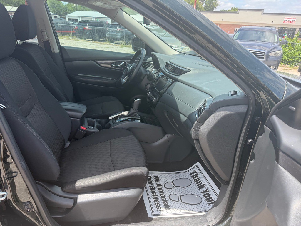 2018 Nissan Rogue Image 14