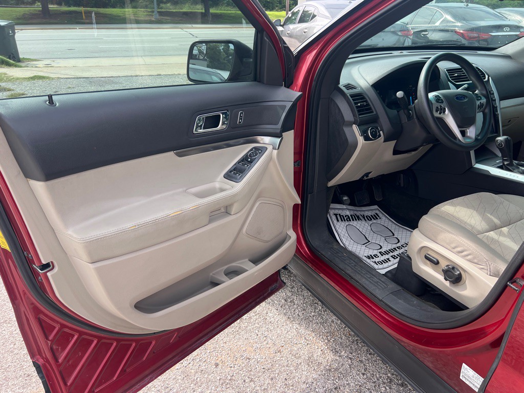 2014 Ford Explorer Image 12