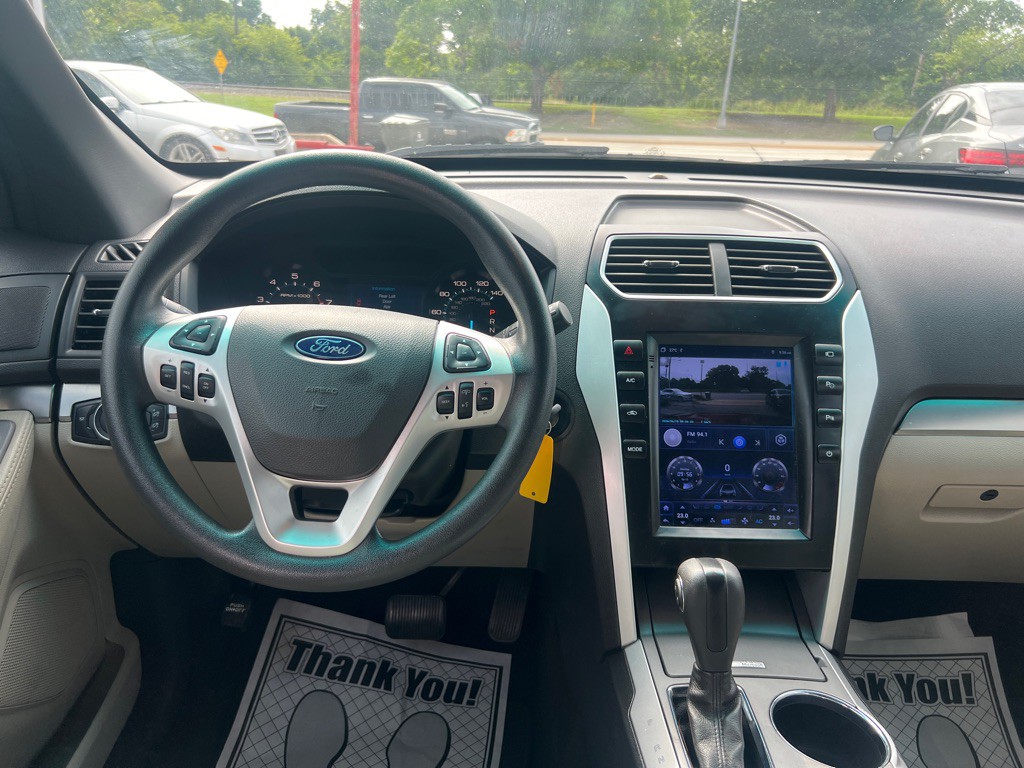 2014 Ford Explorer Image 16