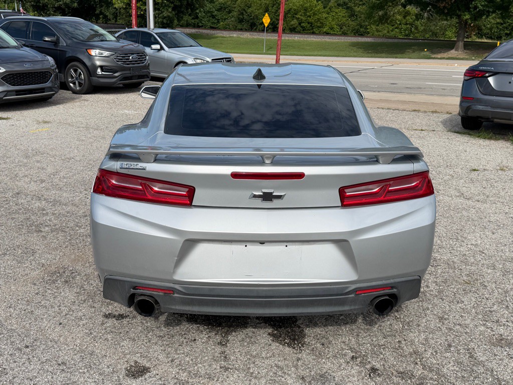 2018 Chevrolet Camaro Image 6