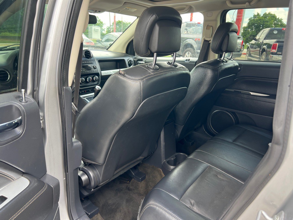 2017 Jeep Compass Image 14