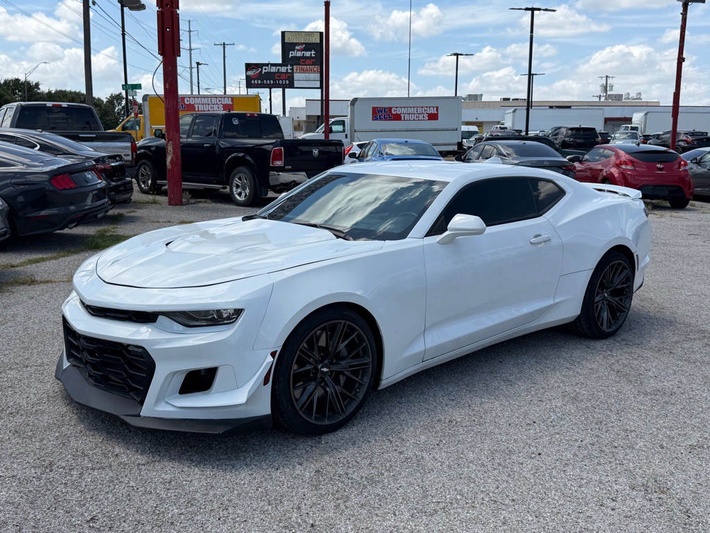 2021 Chevrolet Camaro Image 3