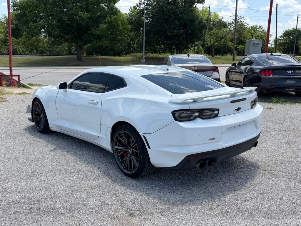 2021 Chevrolet Camaro Image 5