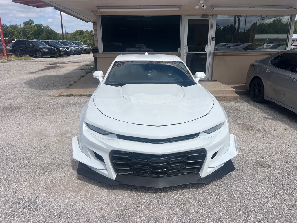 2021 Chevrolet Camaro Image 13