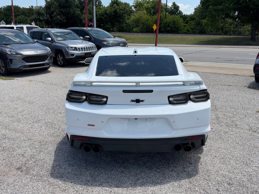 2021 Chevrolet Camaro Image 6