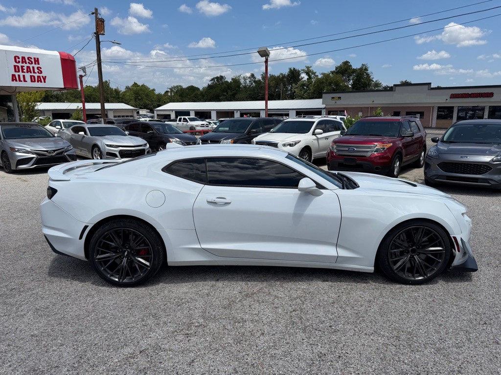 2021 Chevrolet Camaro Image 8