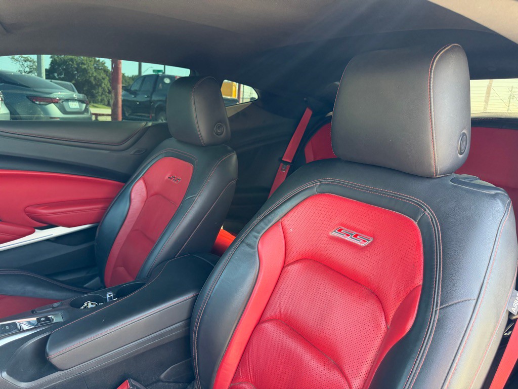 2021 Chevrolet Camaro Image 12