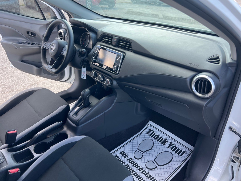 2025 Nissan Versa Image 24