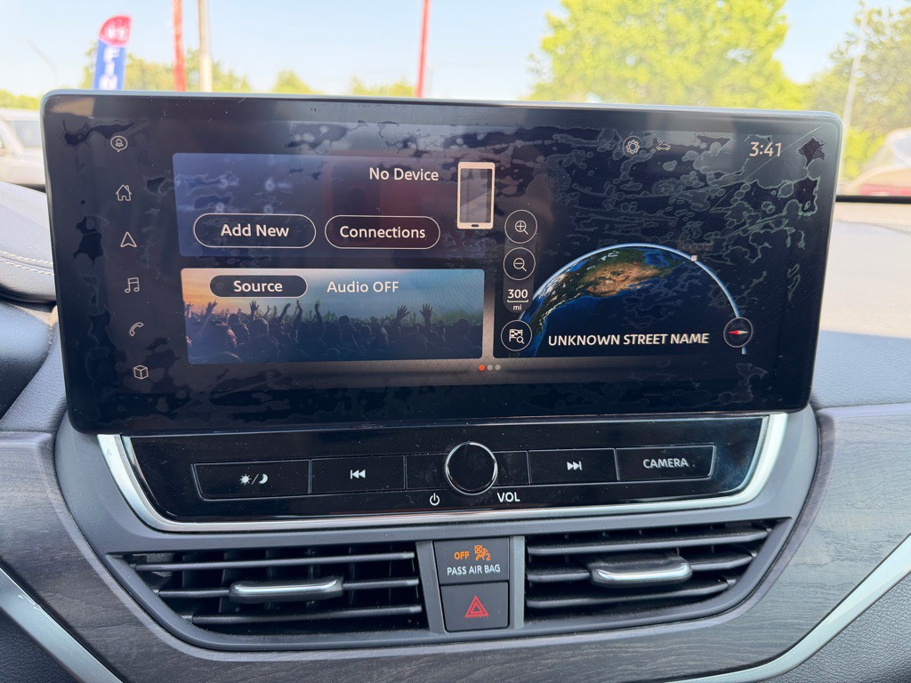 2023 Nissan Altima Image 14