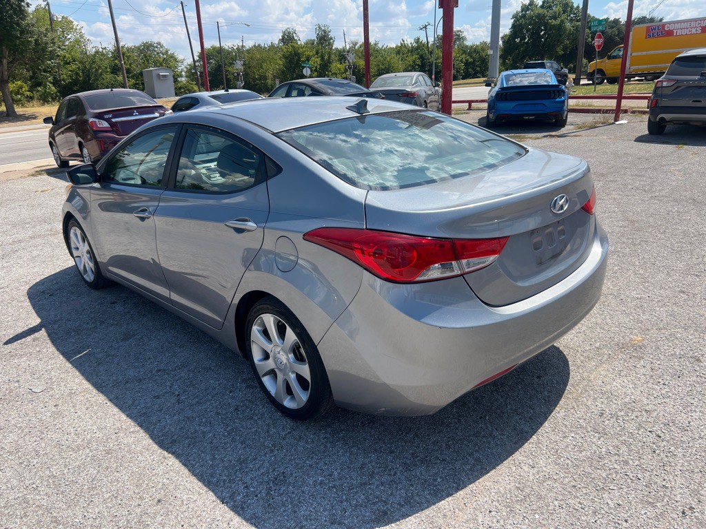 2013 Hyundai Elantra Image 6