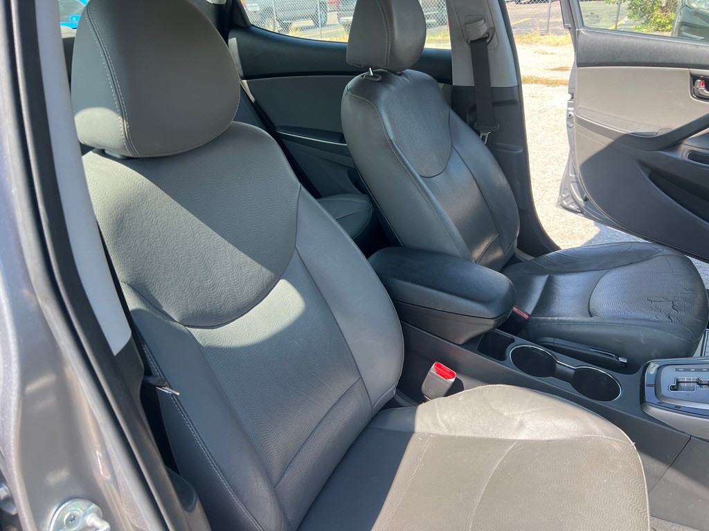 2013 Hyundai Elantra Image 20