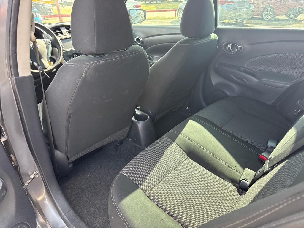 2019 Nissan Versa Image 11