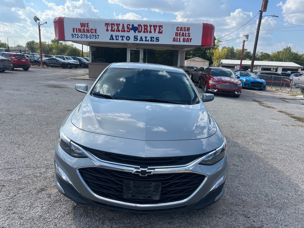 2024 Chevrolet Malibu Image 2