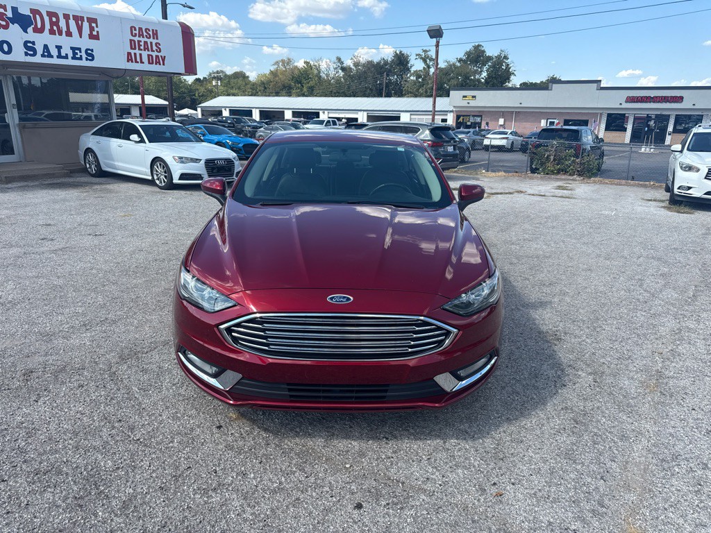 2017 Ford Fusion Image 2