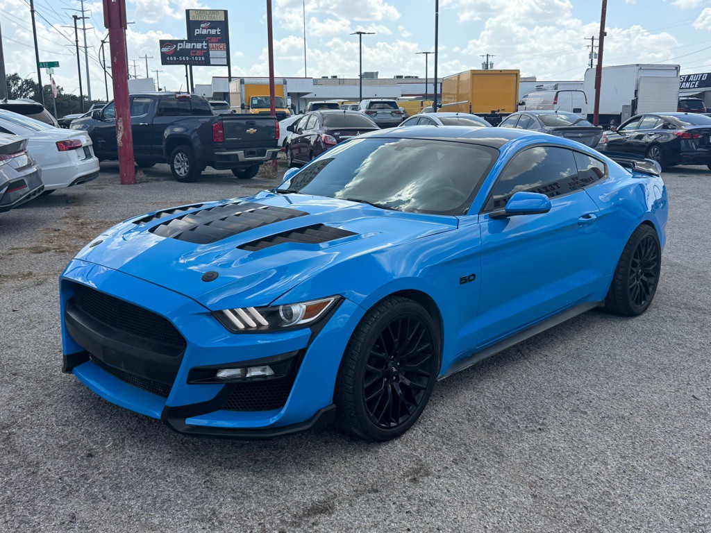 2017 Ford Mustang Image 3