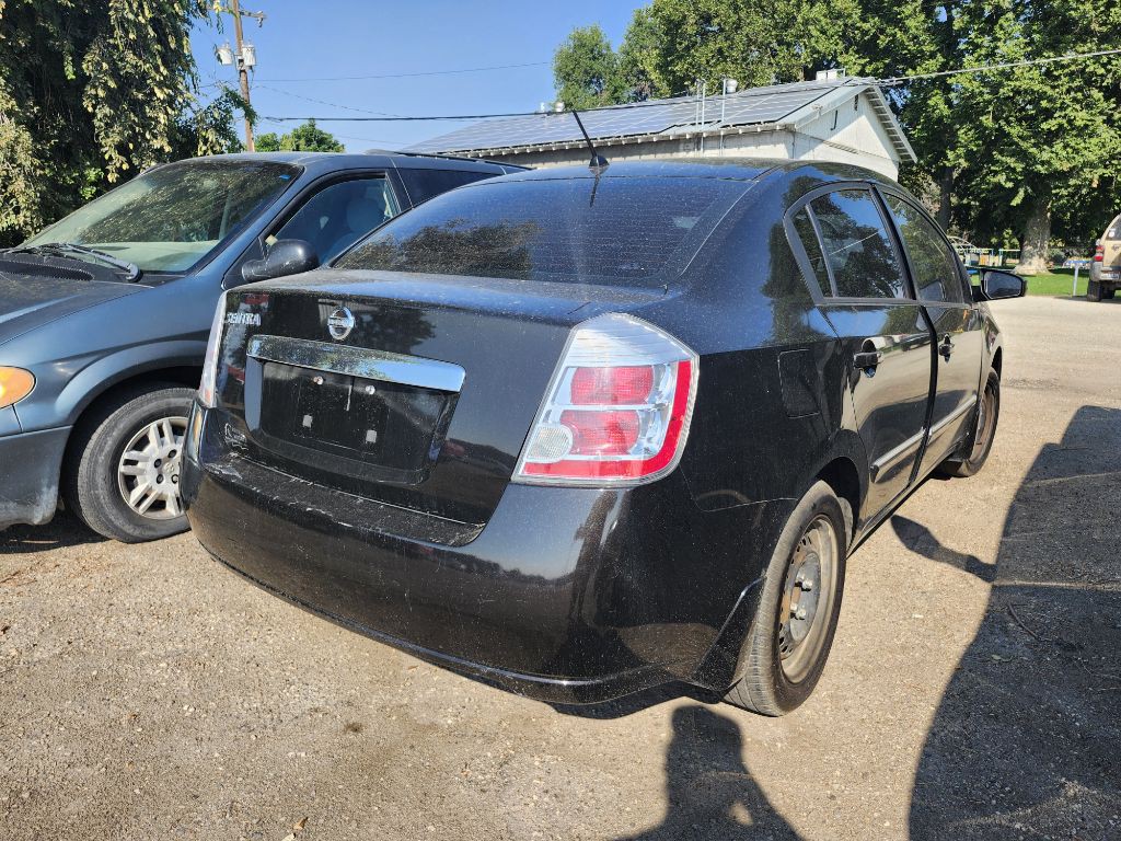 2010 Nissan Sentra Image 2