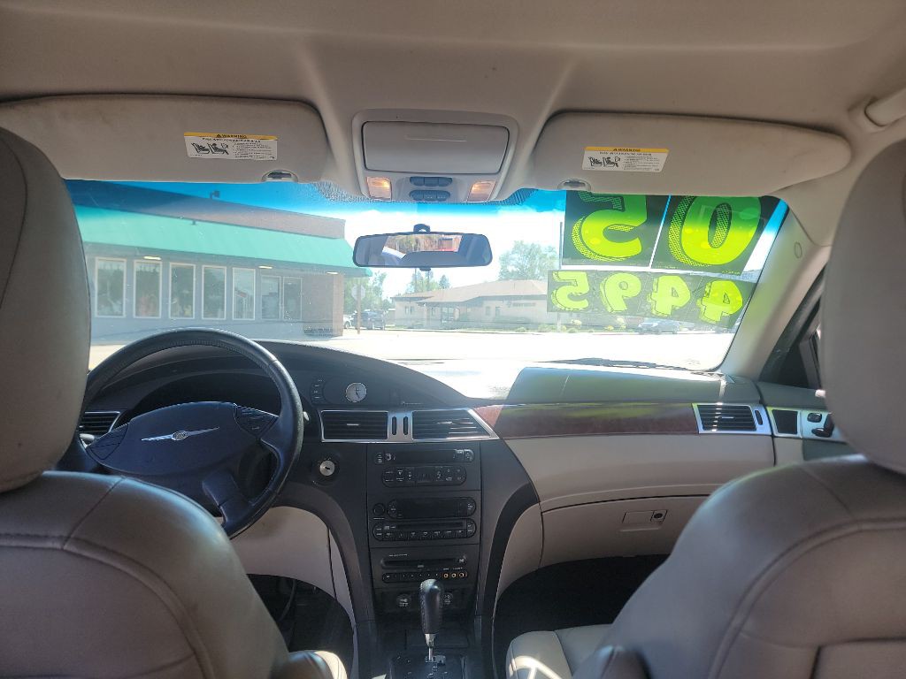 2005 Chrysler Pacifica Image 6