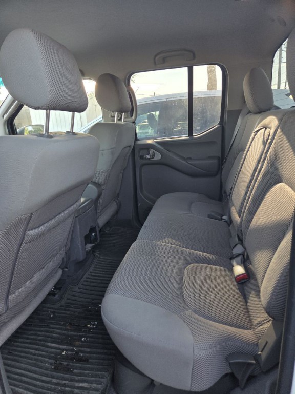 2007 Nissan Frontier Image 4