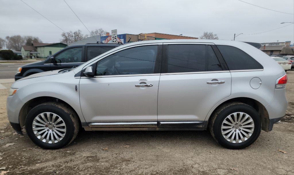 2013 Lincoln MKX Image 2