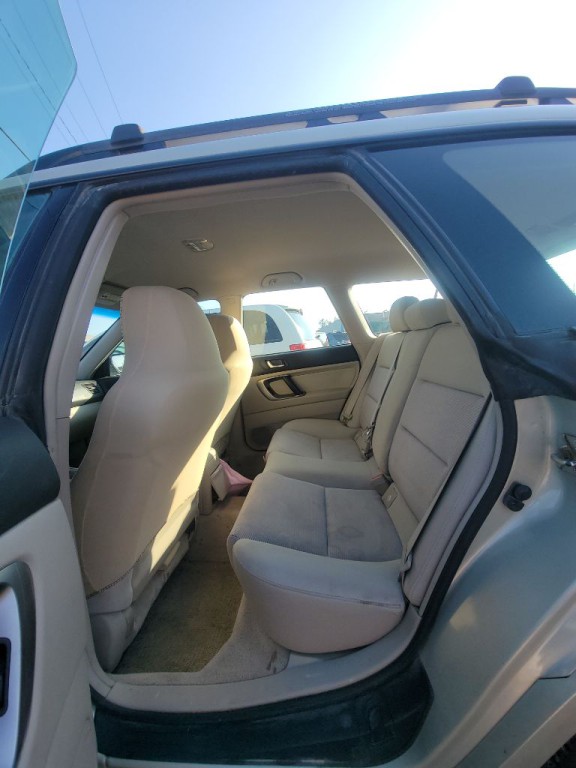 2007 Subaru Outback Image 10
