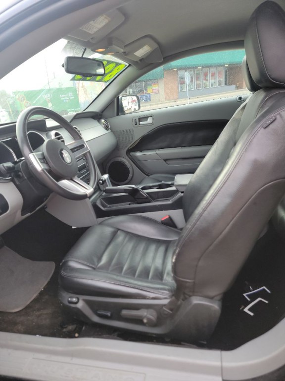 2007 Ford Mustang Image 6