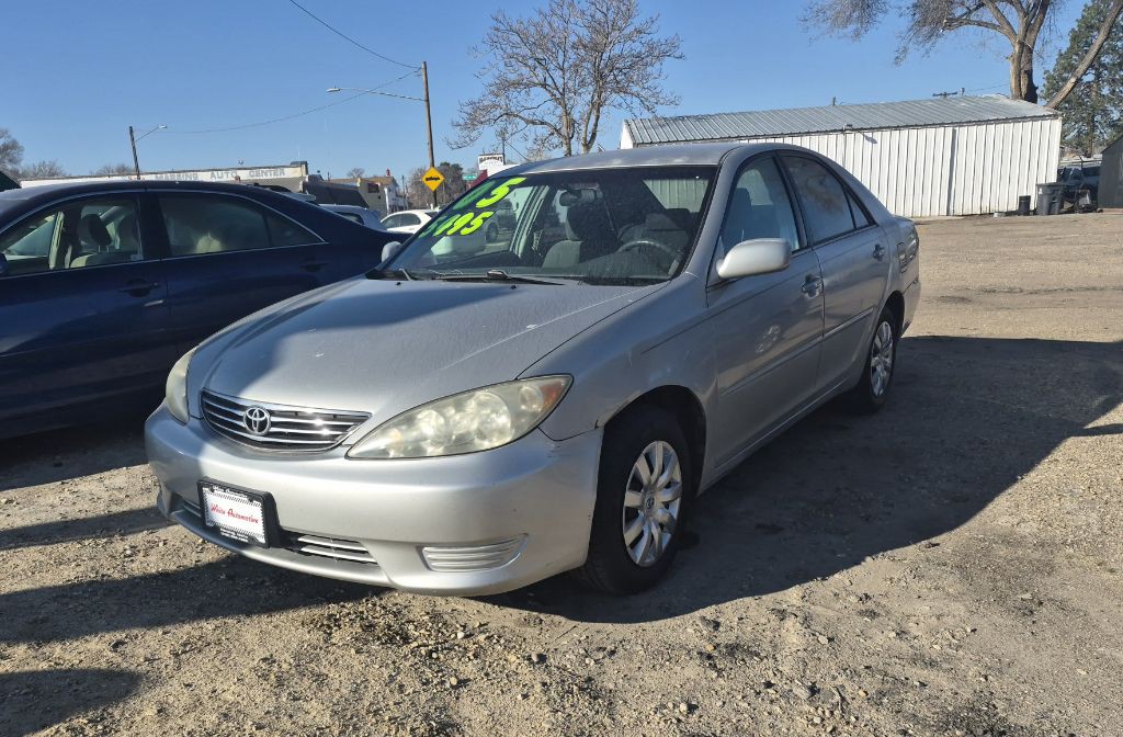 2005 Toyota Camry Image 1