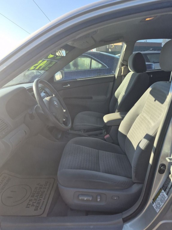 2005 Toyota Camry Image 7