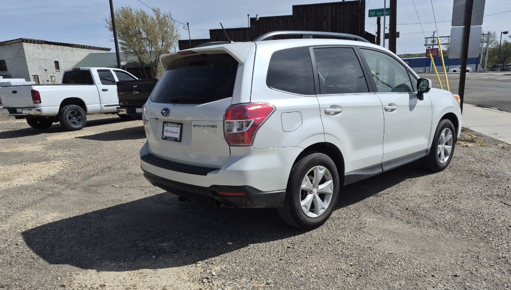2015 Subaru Forester Image 2