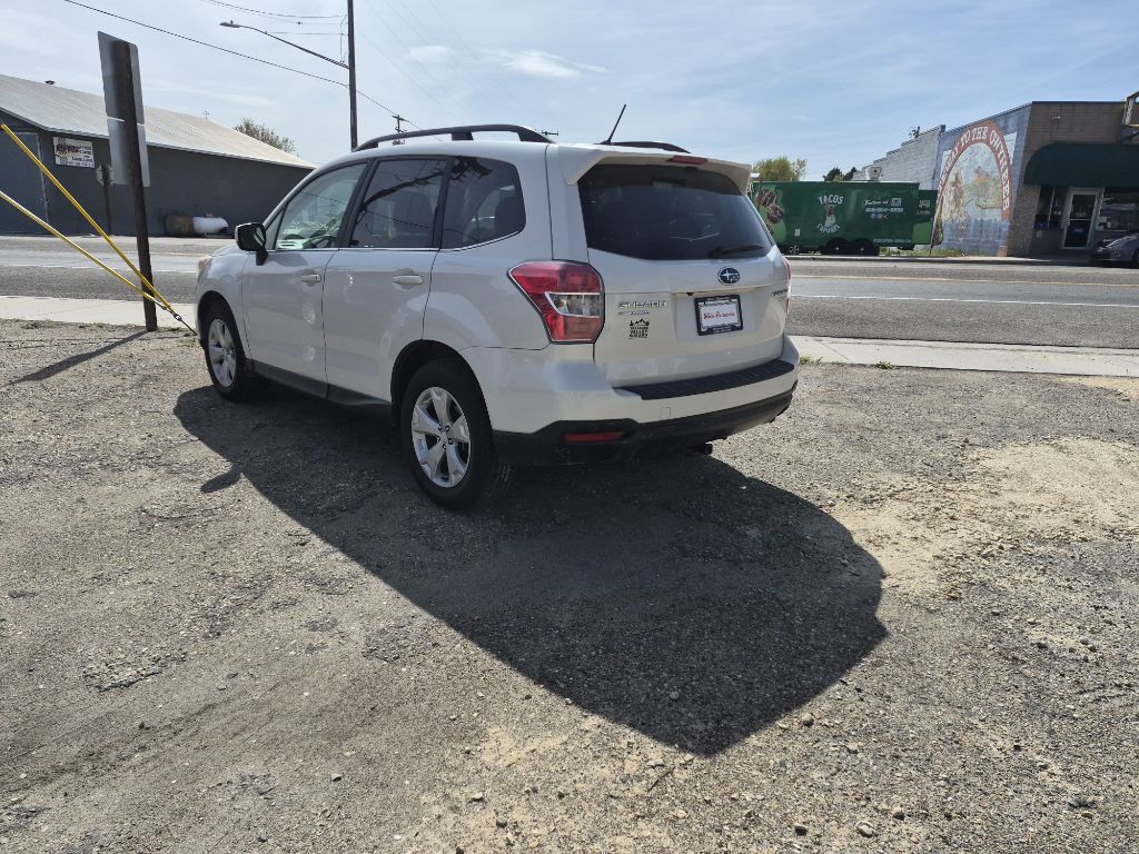 2015 Subaru Forester Image 7