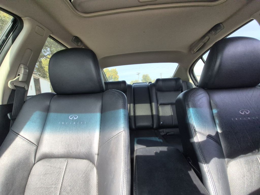 2006 INFINITI G35 Image 9