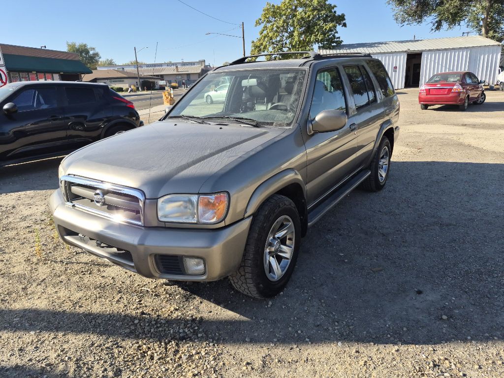 2004 Nissan Pathfinder Image 2