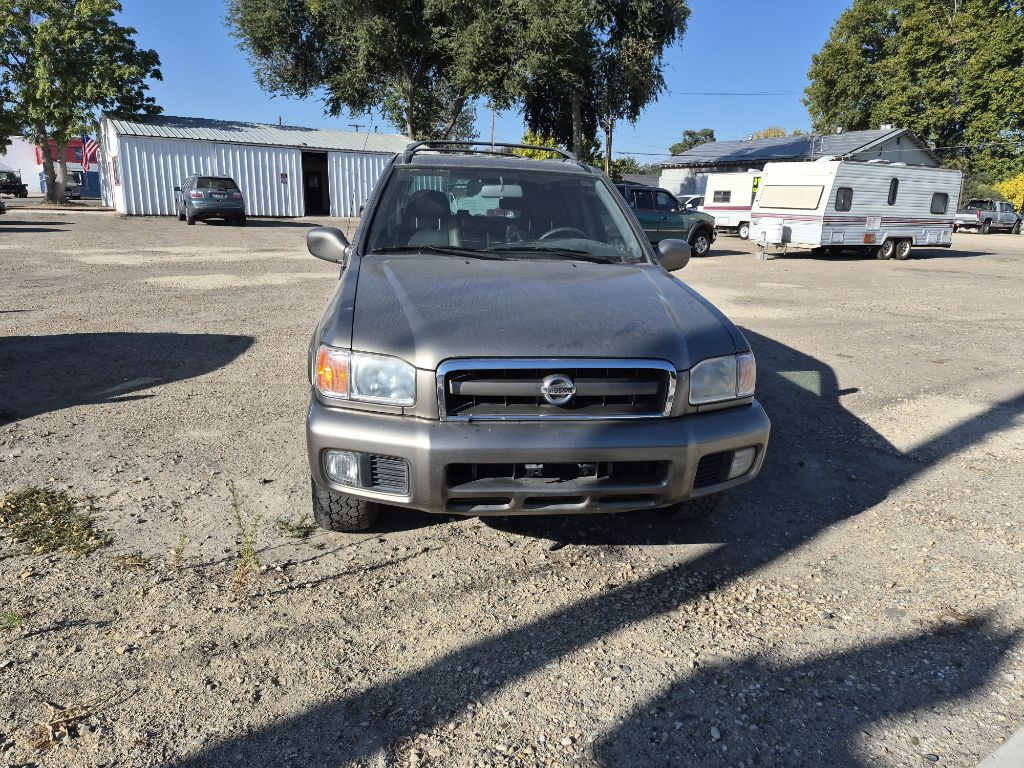2004 Nissan Pathfinder Image 4