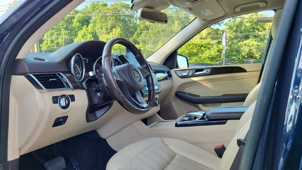 2017 Mercedes-Benz GLS-Class Image 12