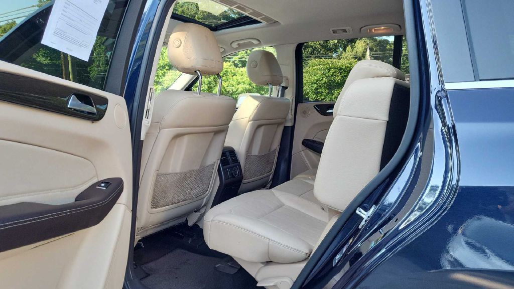 2017 Mercedes-Benz GLS-Class Image 18