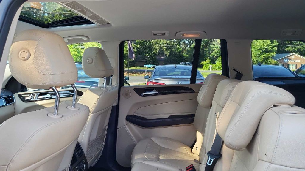 2017 Mercedes-Benz GLS-Class Image 19