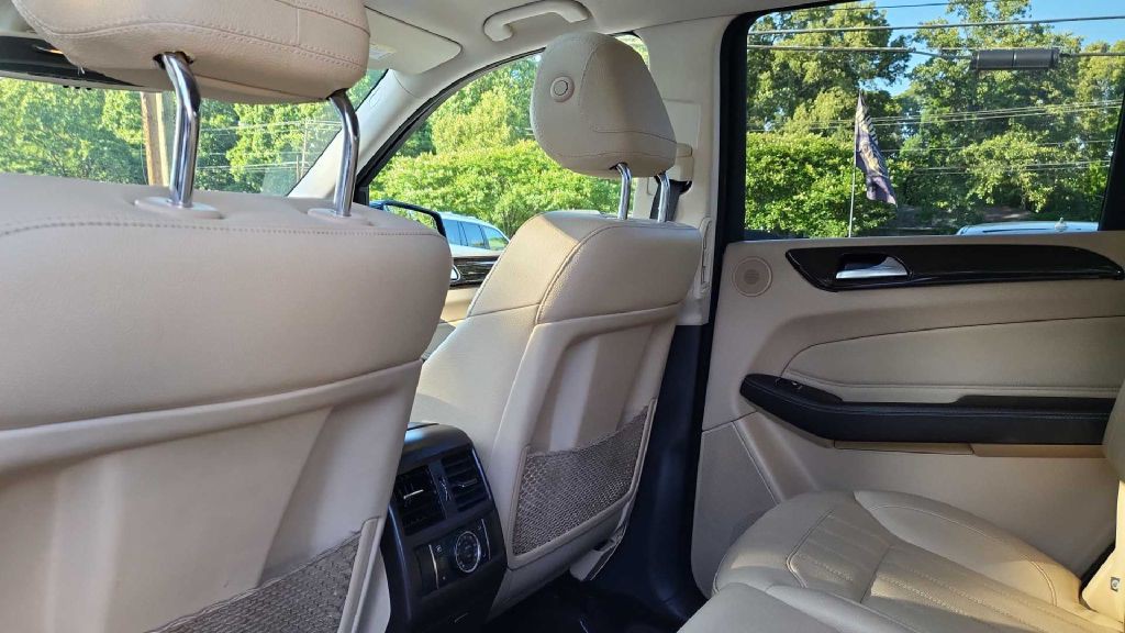 2017 Mercedes-Benz GLS-Class Image 20