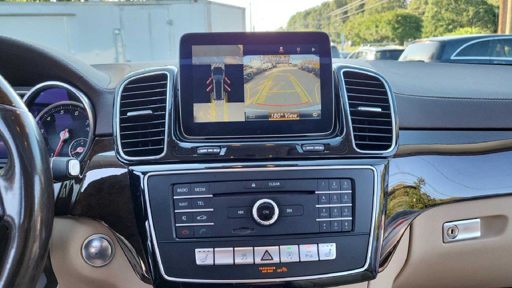2017 Mercedes-Benz GLS-Class Image 33