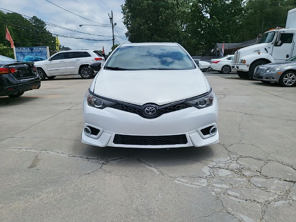 2016 Toyota Corolla Image 2