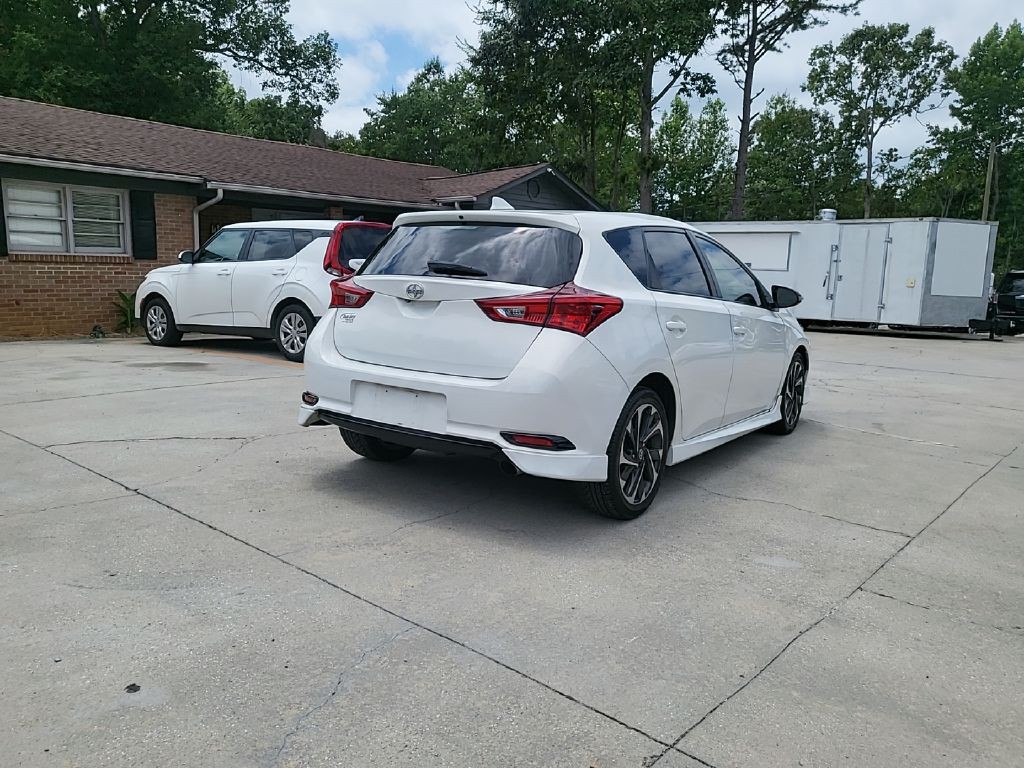2016 Toyota Corolla Image 6
