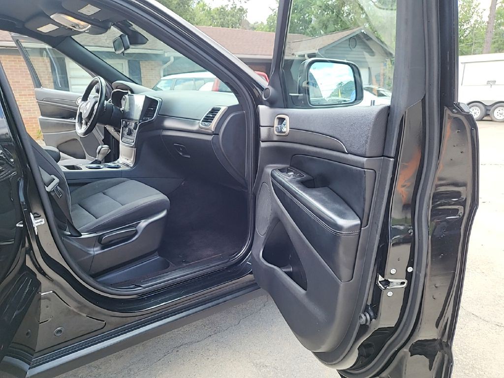2016 Jeep Grand Cherokee Image 19