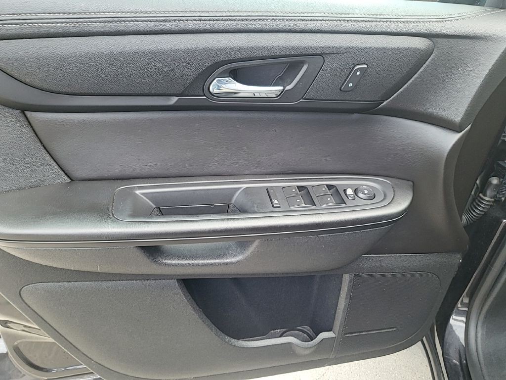 2017 Chevrolet Traverse Image 10