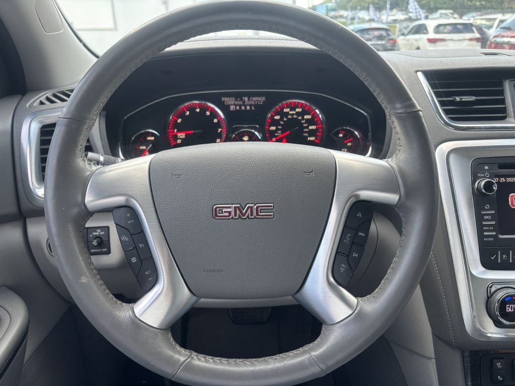 2017 GMC Acadia Image 11