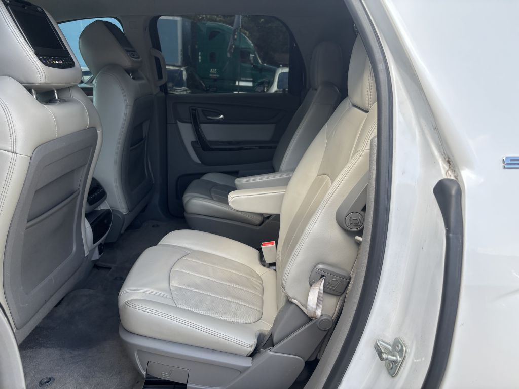 2017 GMC Acadia Image 17