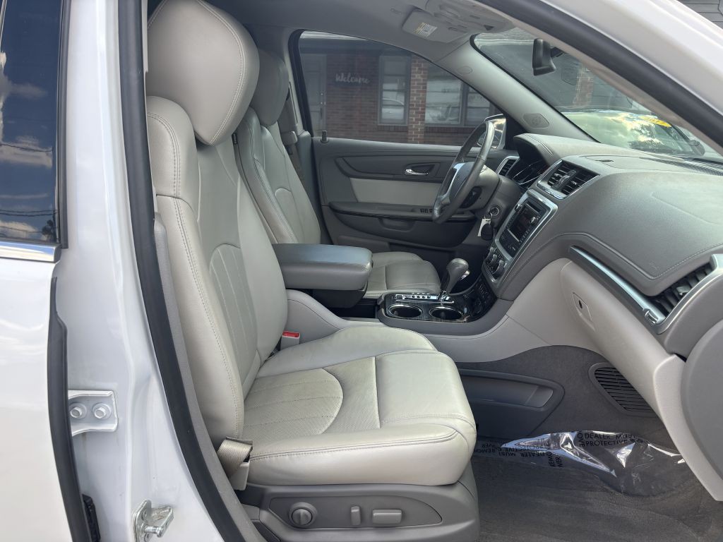2017 GMC Acadia Image 19
