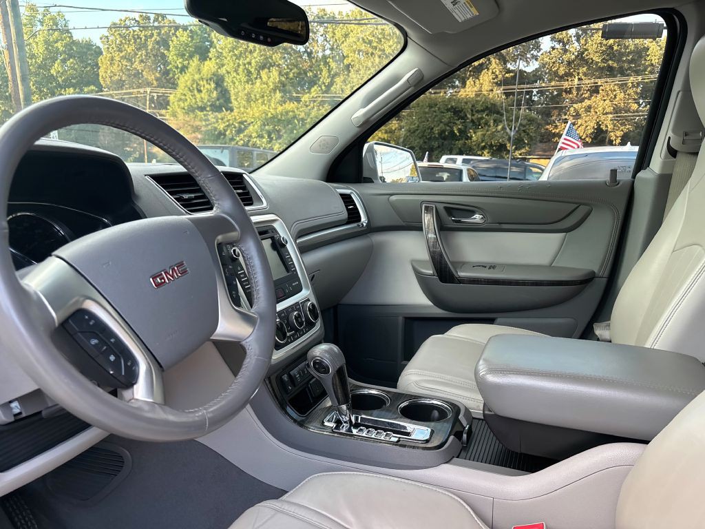 2017 GMC Acadia Image 10