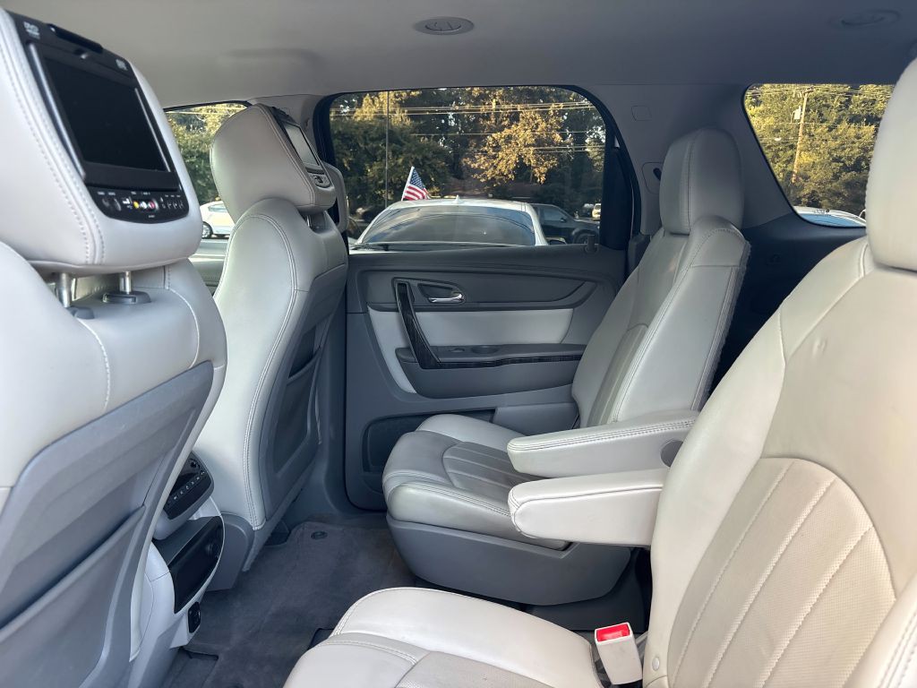 2017 GMC Acadia Image 12