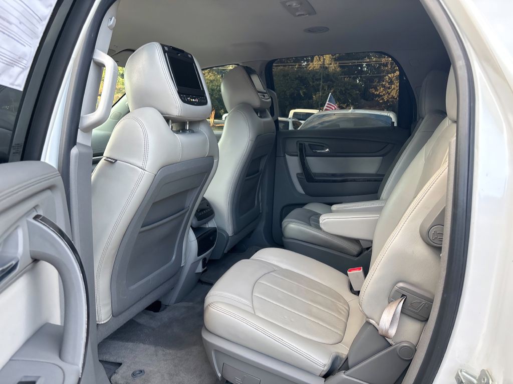 2017 GMC Acadia Image 14
