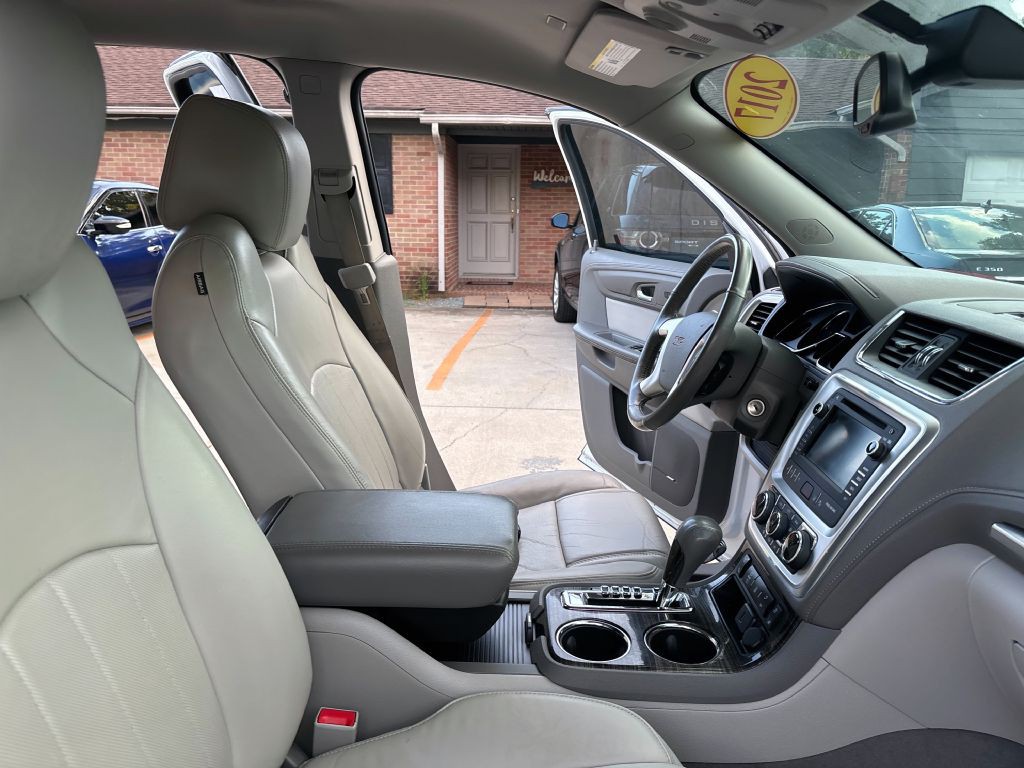 2017 GMC Acadia Image 18