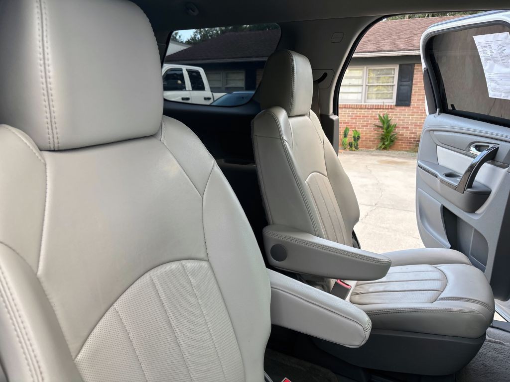 2017 GMC Acadia Image 19